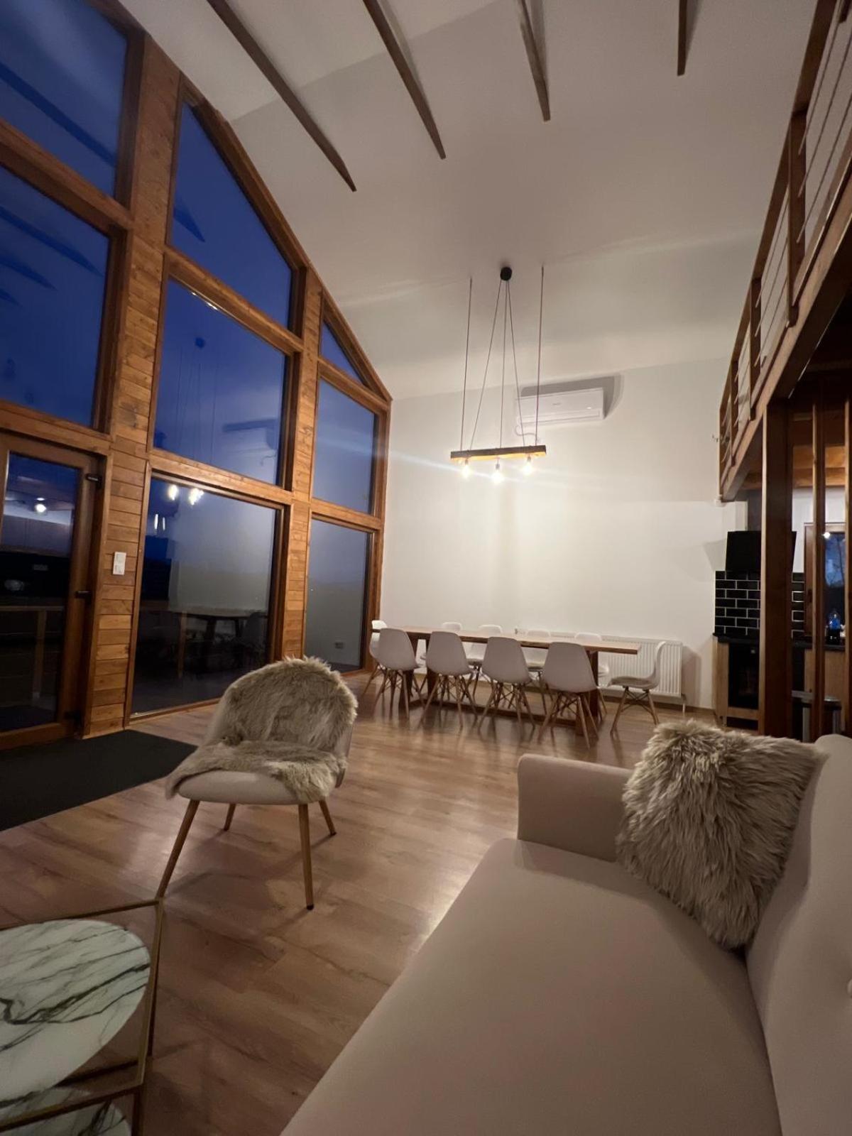 Le Chalet M - Cabana Cu O Panorama De Poveste. Surdesti  Esterno foto