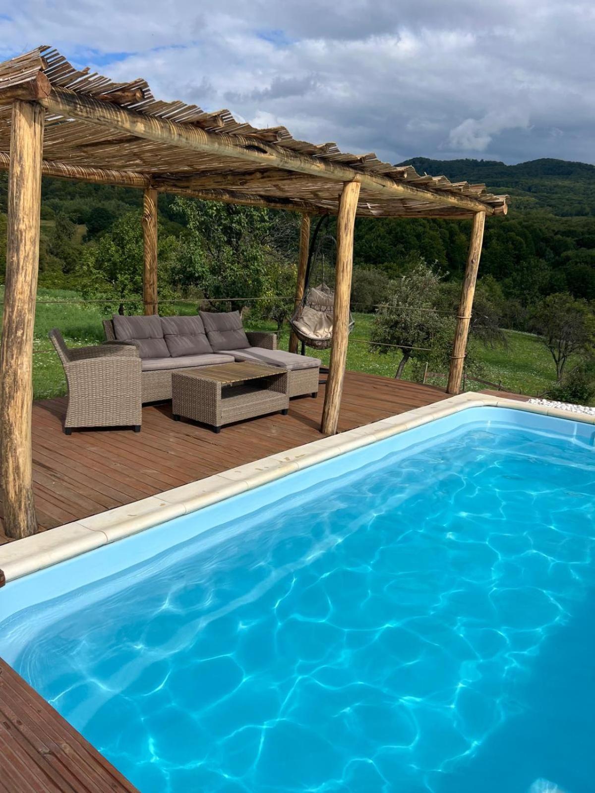 Le Chalet M - Cabana Cu O Panorama De Poveste. Surdesti  Esterno foto