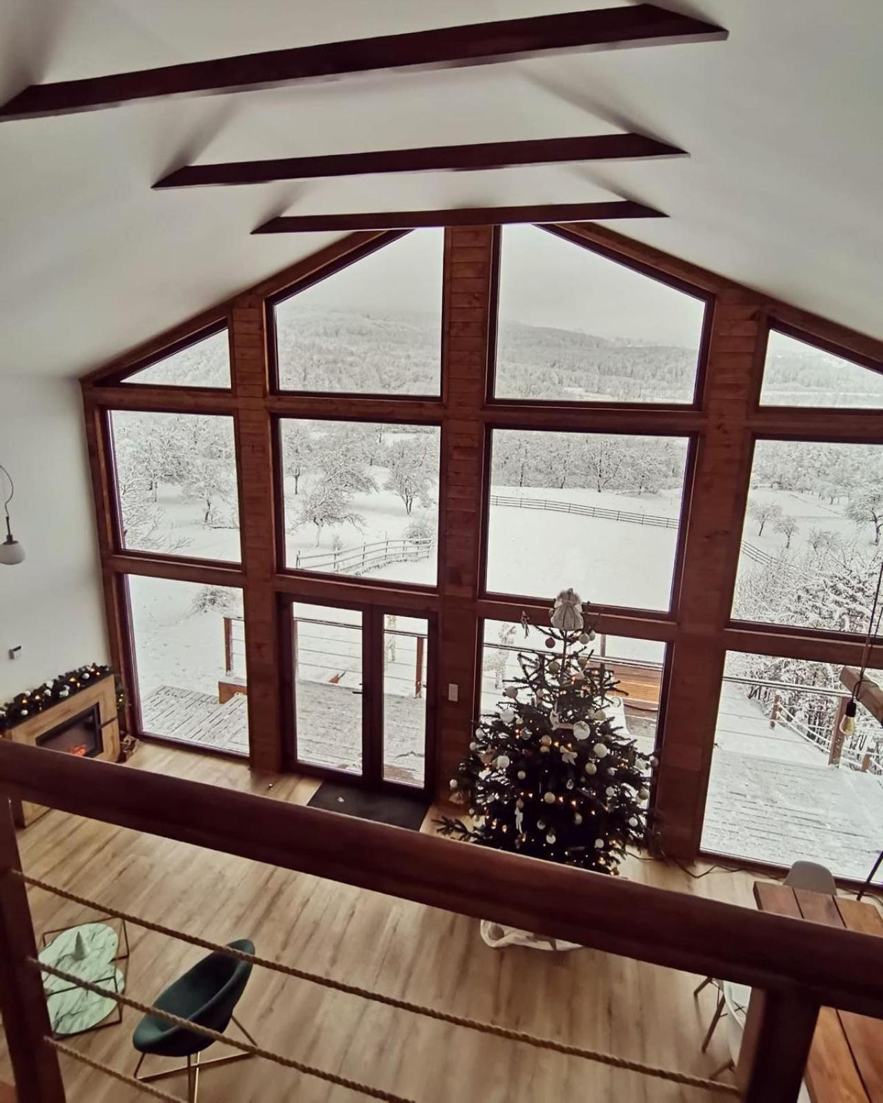 Le Chalet M - Cabana Cu O Panorama De Poveste. Surdesti  Esterno foto